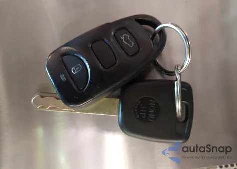 2007 Honda Fit z USA, uszkodzony, nr VIN JHMGD38497S053644